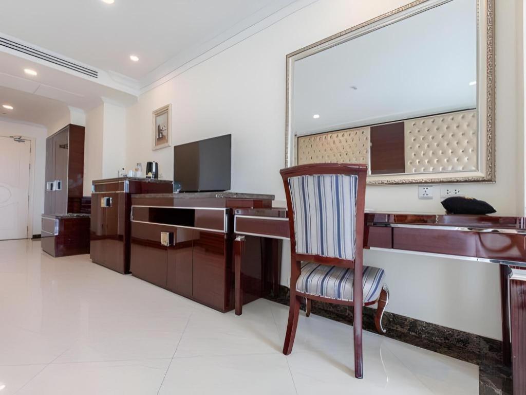 Lk Celestite Hotel Pattaya Exterior photo